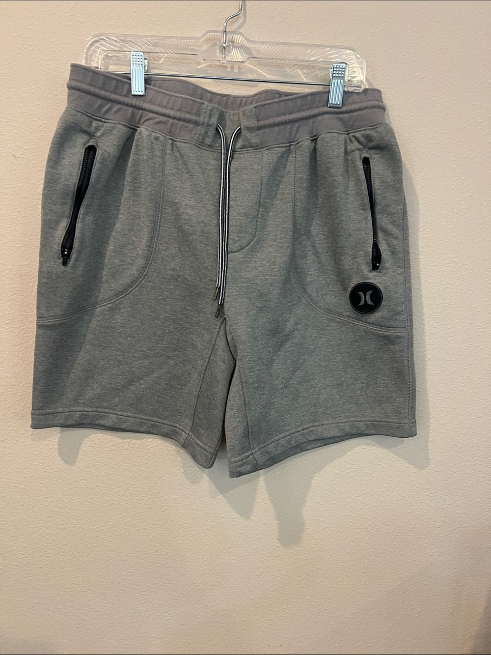 Hurley Men's Gray Athletic Fleece Shorts with Zipper Pockets